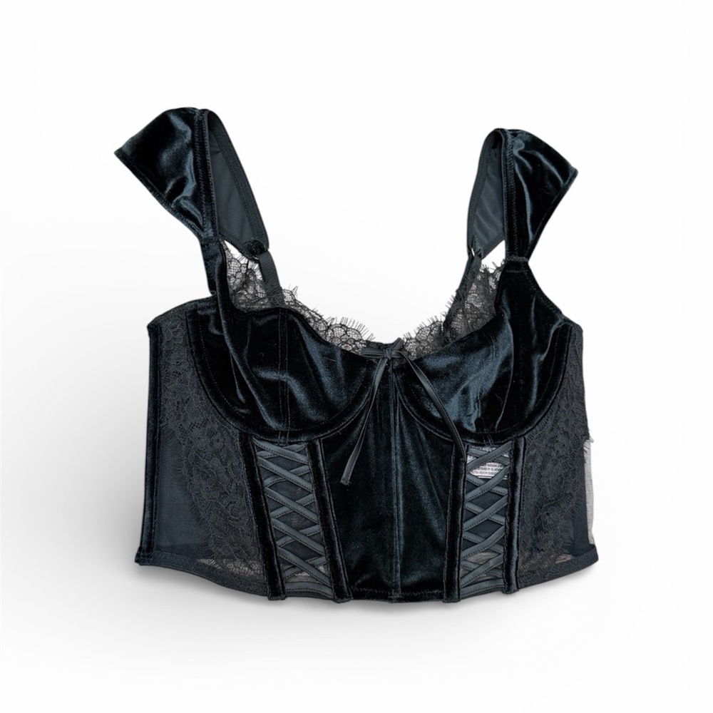 Victoria's Secret Black Velvet Lace Bra